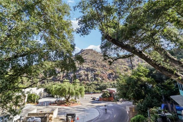 432 Fernwood Pacific, Topanga, CA 90290