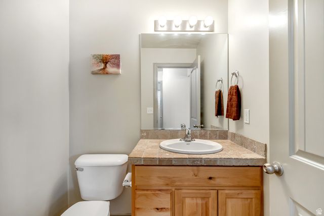 7074 S RIALTO WAY, West Jordan, UT 84081