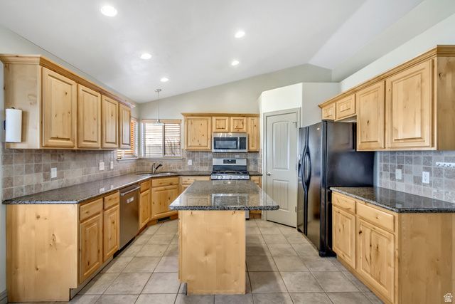 7074 S RIALTO WAY, West Jordan, UT 84081