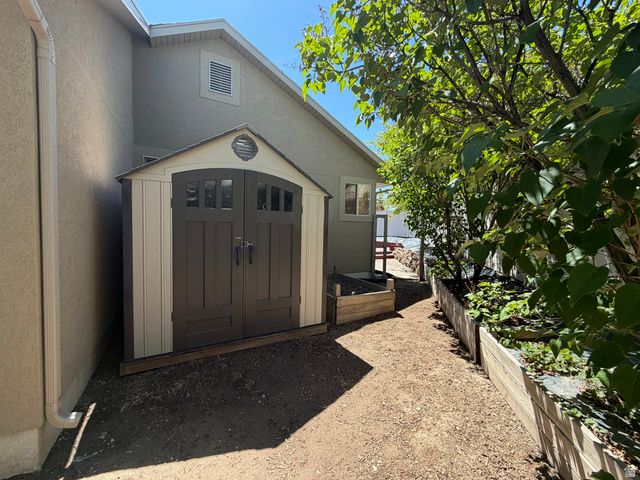 7074 S RIALTO WAY, West Jordan, UT 84081