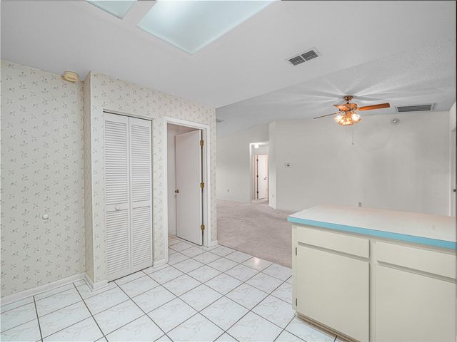 1933 PRAIRIE DUNES CIRCLE N, Lakeland, FL 33810