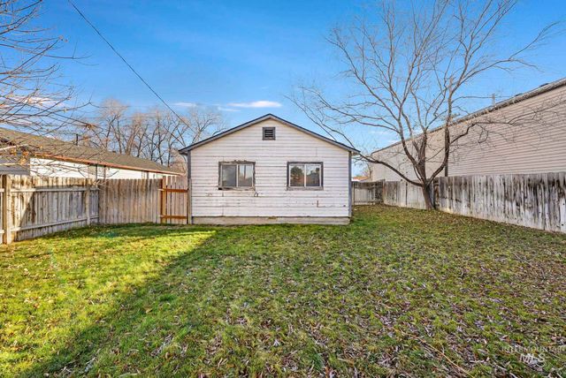 525 Adams St, Twin Falls, ID 83301