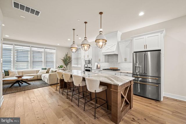 337 HORSESHOE TRL, Newtown Square, PA 19073