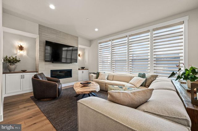 337 HORSESHOE TRL, Newtown Square, PA 19073