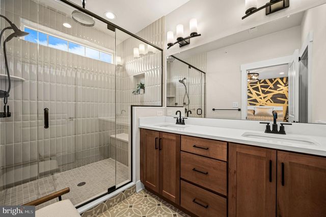 337 HORSESHOE TRL, Newtown Square, PA 19073