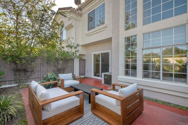 1860 Matin Circle 103, San Marcos, CA 92069