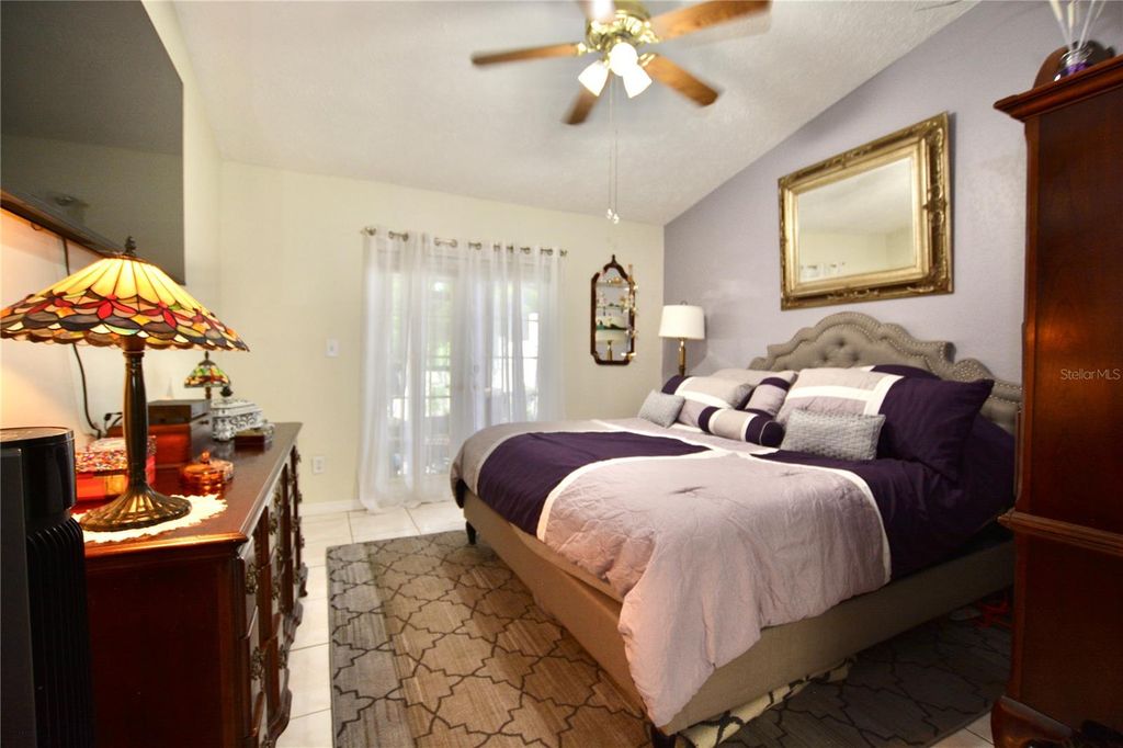 Image 19 of property listing at 1762 CASTLE ROCK ROAD, Tampa, FL 33612