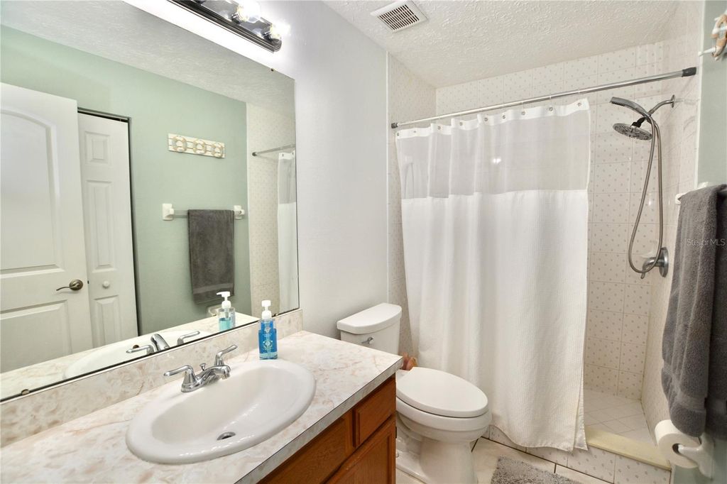 Image 28 of property listing at 1762 CASTLE ROCK ROAD, Tampa, FL 33612