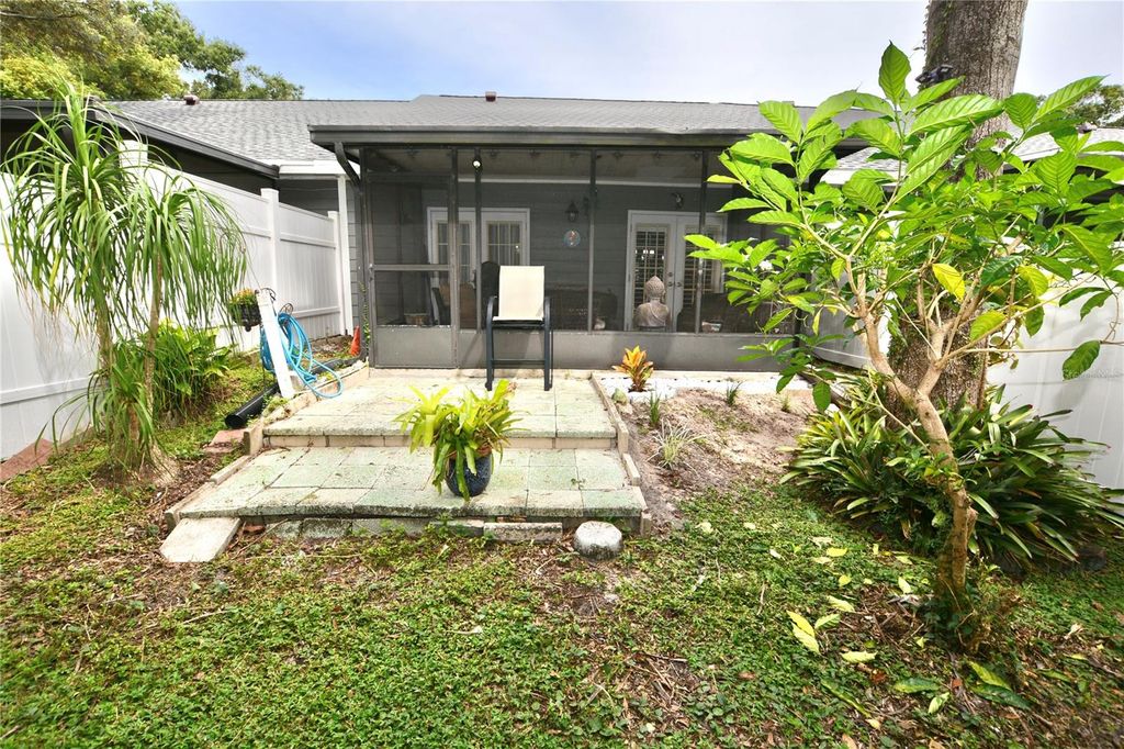 Image 29 of property listing at 1762 CASTLE ROCK ROAD, Tampa, FL 33612