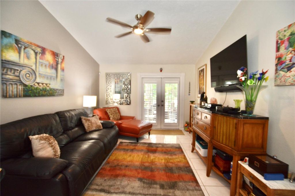 Image 10 of property listing at 1762 CASTLE ROCK ROAD, Tampa, FL 33612