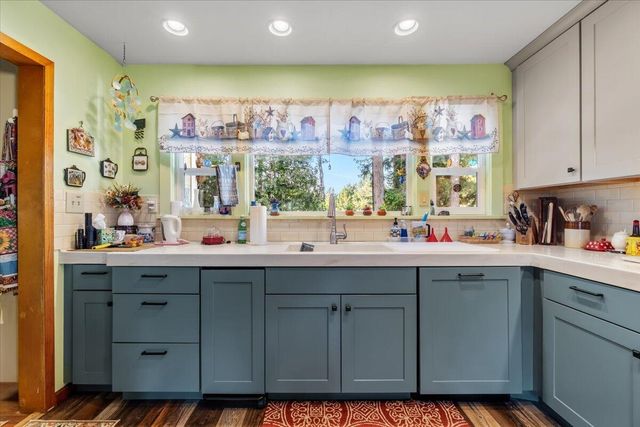 62 Spur Street, Weott, CA 95571