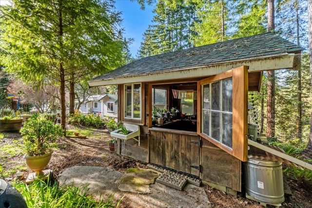 62 Spur Street, Weott, CA 95571