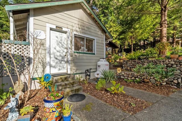 62 Spur Street, Weott, CA 95571