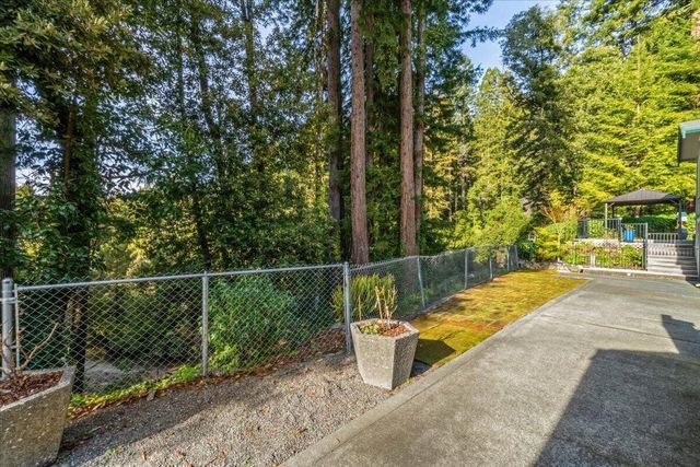 62 Spur Street, Weott, CA 95571