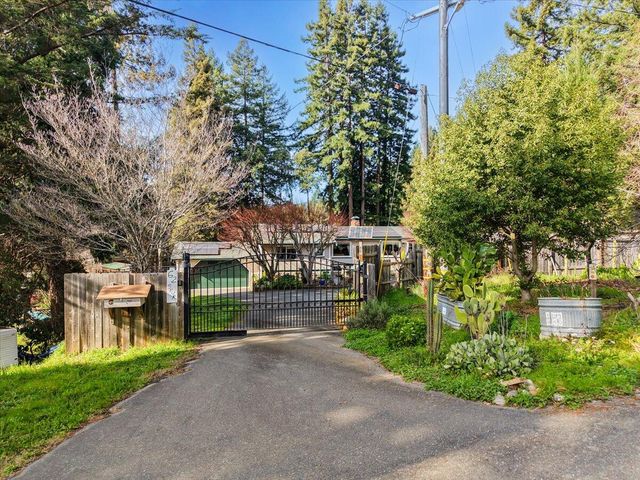 62 Spur Street, Weott, CA 95571