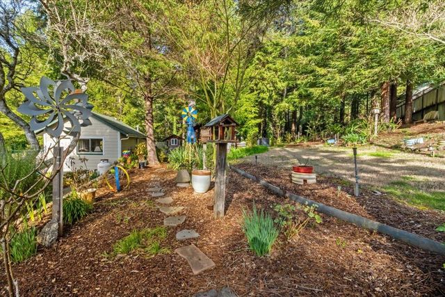 62 Spur Street, Weott, CA 95571