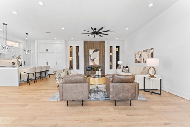 5014 N Braeswood Boulevard, Houston, TX 77096