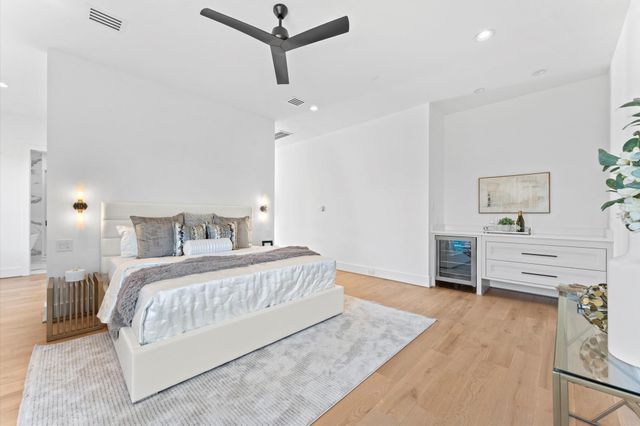 5014 N Braeswood Boulevard, Houston, TX 77096