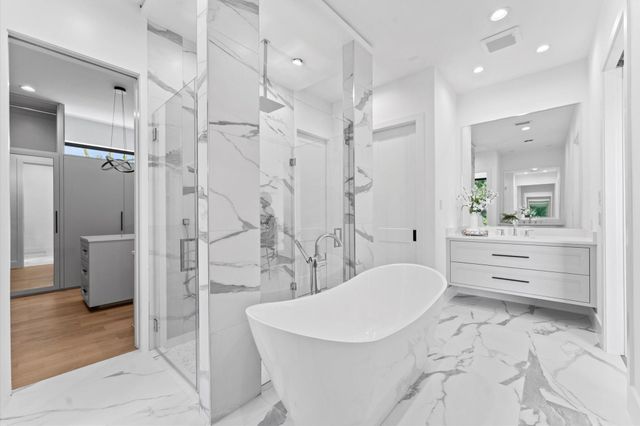 5014 N Braeswood Boulevard, Houston, TX 77096