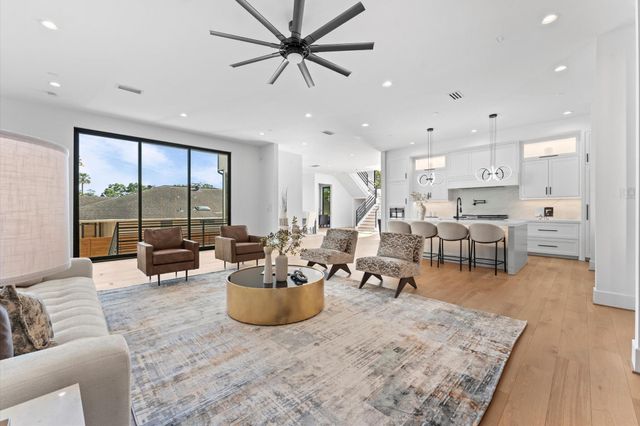 5014 N Braeswood Boulevard, Houston, TX 77096