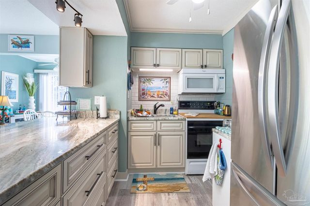 4000 Gulf Terrace Dr 105, Destin, FL 32541