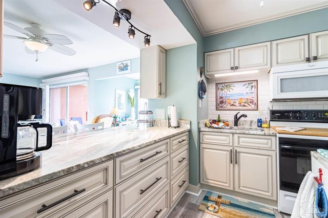 4000 Gulf Terrace Dr 105, Destin, FL 32541