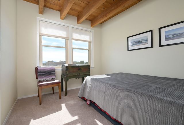 16 Encantado Circle, Santa Fe, NM 87508