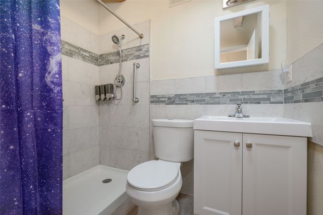 16 Encantado Circle, Santa Fe, NM 87508