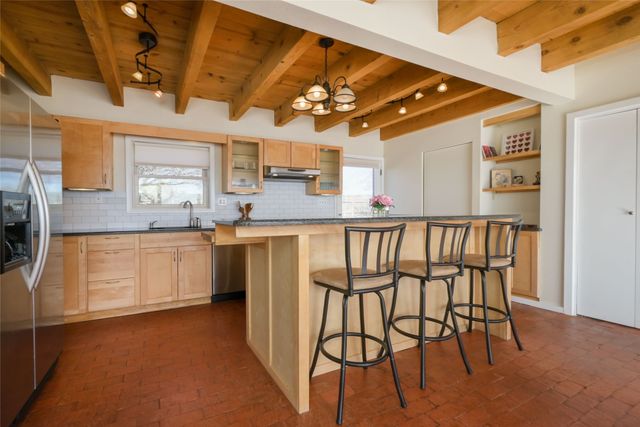 16 Encantado Circle, Santa Fe, NM 87508