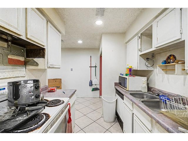 4593 S Lowell Blvd D, Denver, CO 80236