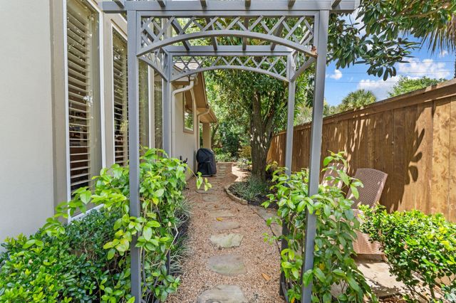 11506 Manorhouse Lane, Houston, TX 77082