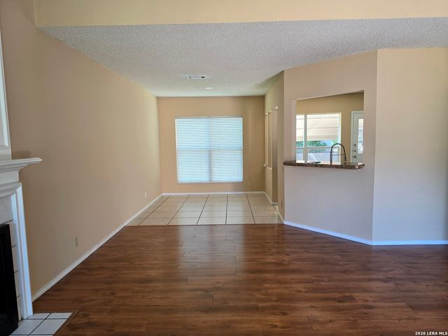 338 BURKWOOD LN, Cibolo, TX 78108