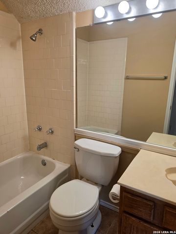 338 BURKWOOD LN, Cibolo, TX 78108