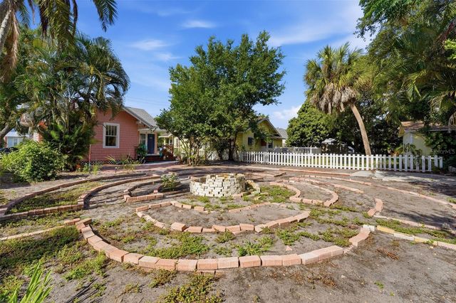 2330 7TH AVENUE W, Bradenton, FL 34205