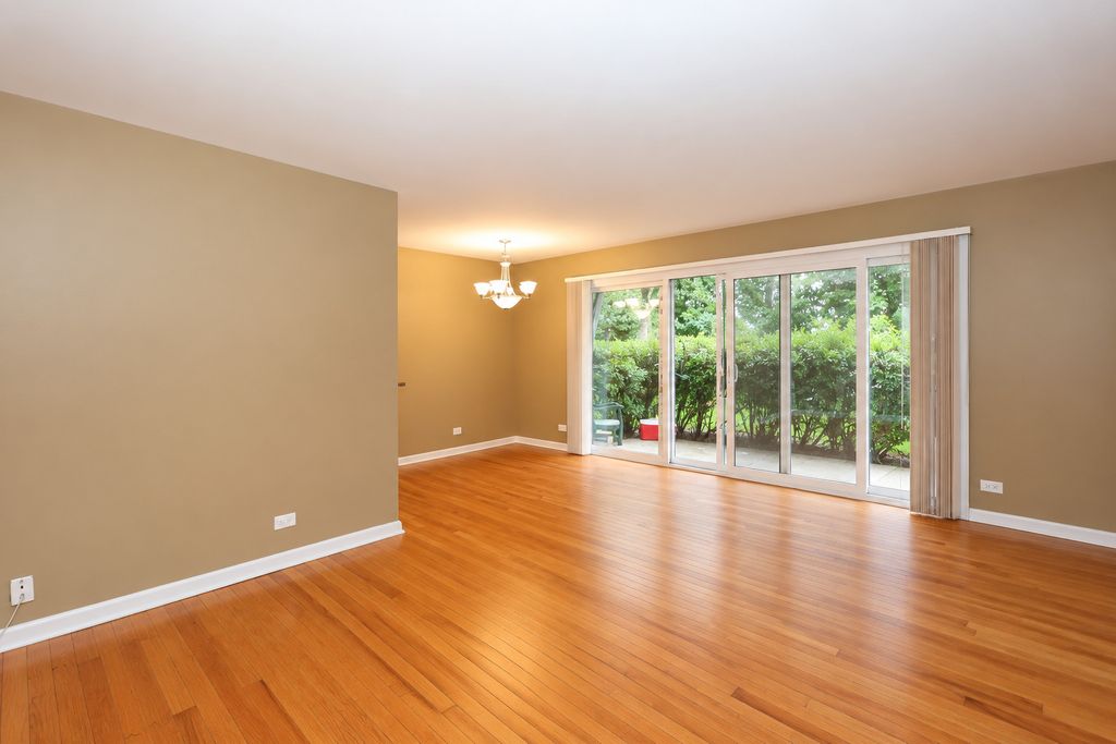 10113 Old Orchard Court 103, Skokie, IL 60076 — photo 2