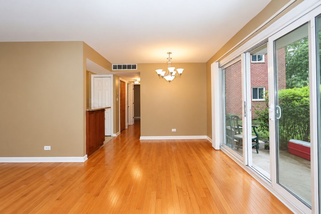 10113 Old Orchard Court 103, Skokie, IL 60076 — photo 4