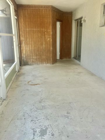 8905 SE Sandy Lane, Hobe Sound, FL 33455