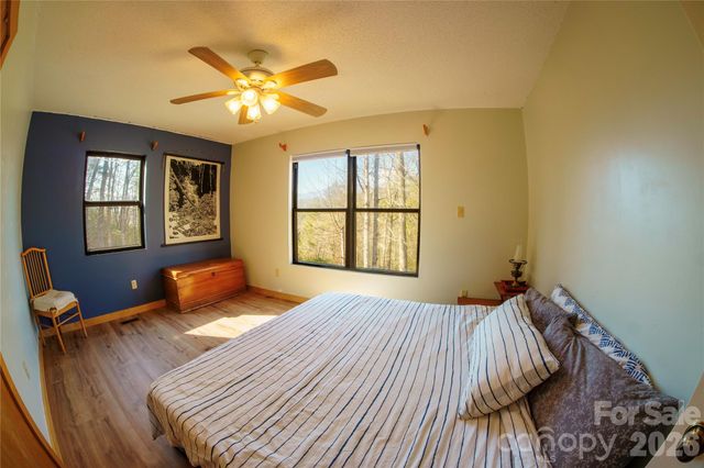 84 Forest Trail, Balsam Grove, NC 28708