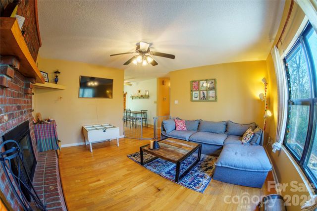 84 Forest Trail, Balsam Grove, NC 28708