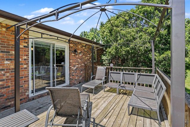1575 Pheasant Run, Baroda, MI 49101