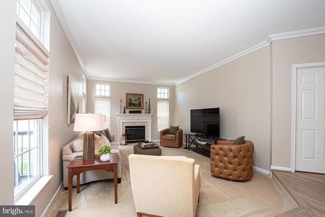 364 SINGLETON CIR, Warrenton, VA 20186