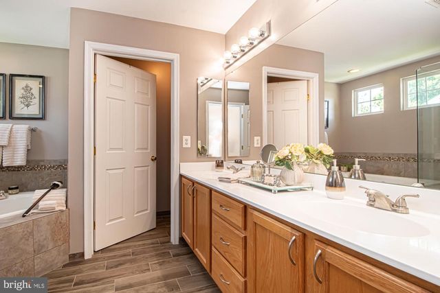 364 SINGLETON CIR, Warrenton, VA 20186