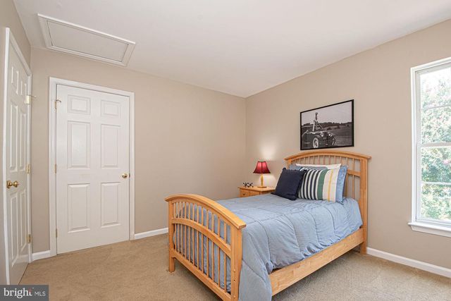 364 SINGLETON CIR, Warrenton, VA 20186