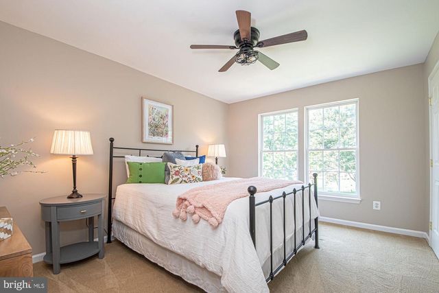 364 SINGLETON CIR, Warrenton, VA 20186
