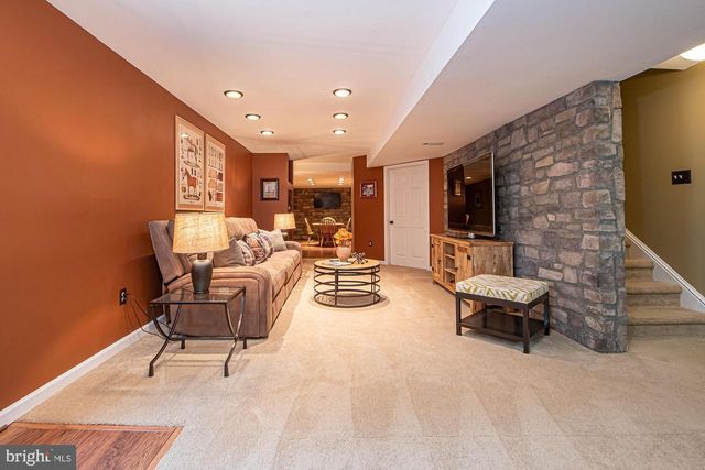 364 SINGLETON CIR, Warrenton, VA 20186