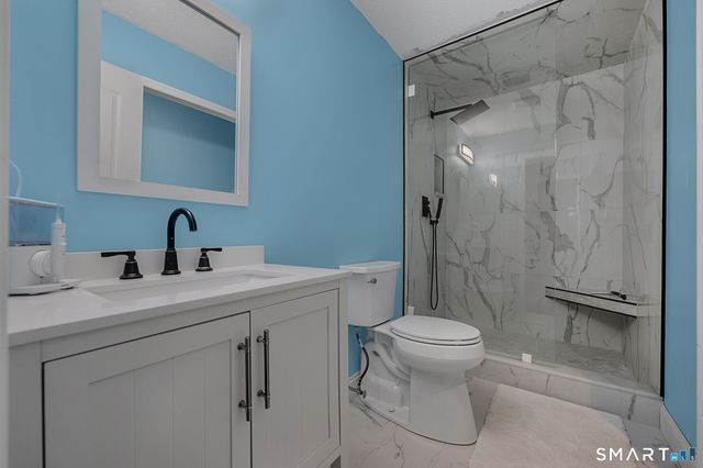 24 Blueridge Drive APT K12, Waterbury, CT 06704