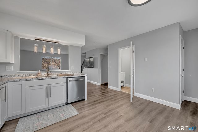 24 Blueridge Drive APT K12, Waterbury, CT 06704