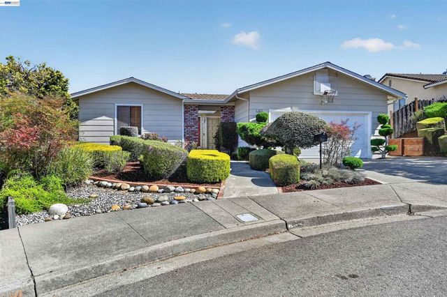 26976 Hemmingway Ct, Hayward, CA 94542