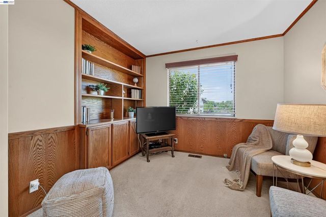 26976 Hemmingway Ct, Hayward, CA 94542