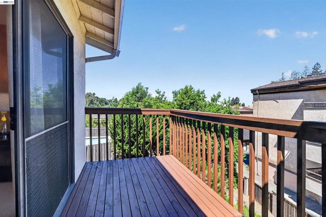 26976 Hemmingway Ct, Hayward, CA 94542